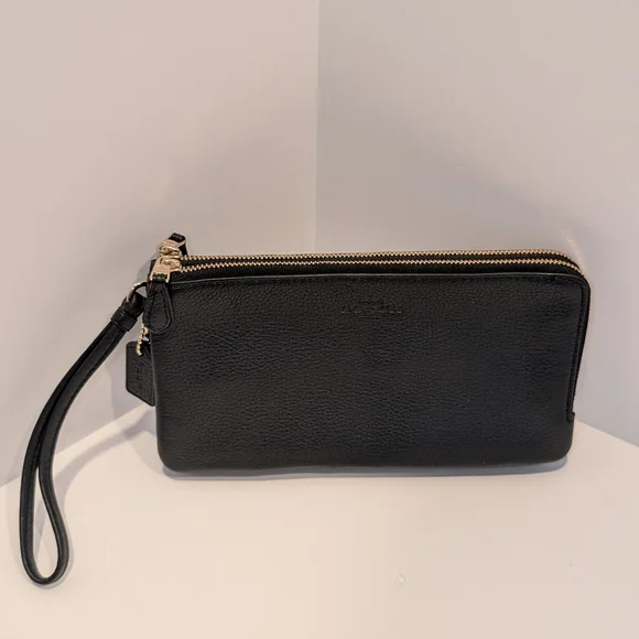 Coach Black Leather Wristlet with Double Gold Zipper - GUC - Picture 1 of 13